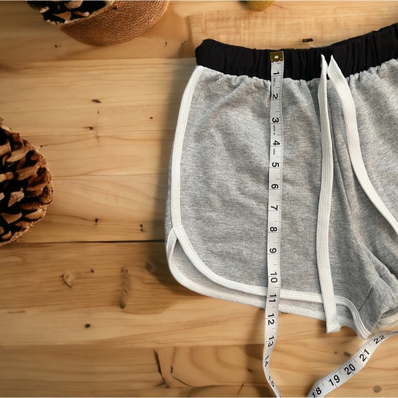 ❌donated ❌Game of Thrones Westeros Cotton Shorts High Rise Waist XS - Picture 5 of 8